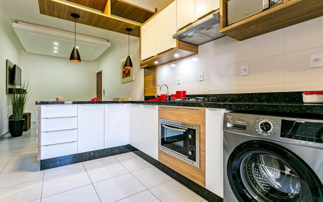 Apto amplo e moderno no Santinho VER102