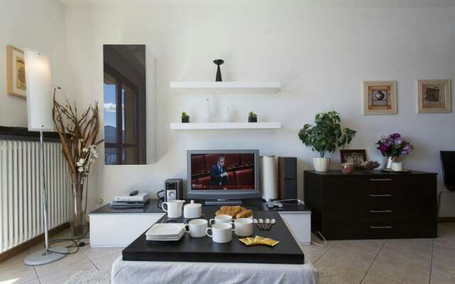 Vista d'Oro Ulivo Apt. 8