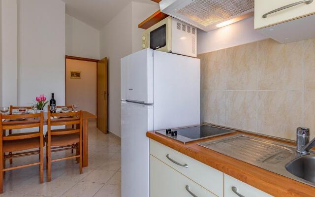 Graceful Apartment in Banjole near Beach Centinera