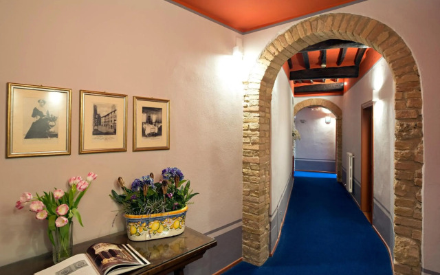 Hotel Leon Bianco
