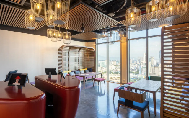 Wink Hotel Danang Centre - 24hrs Stay