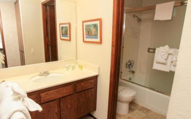 Discovery 4 #160, Loft