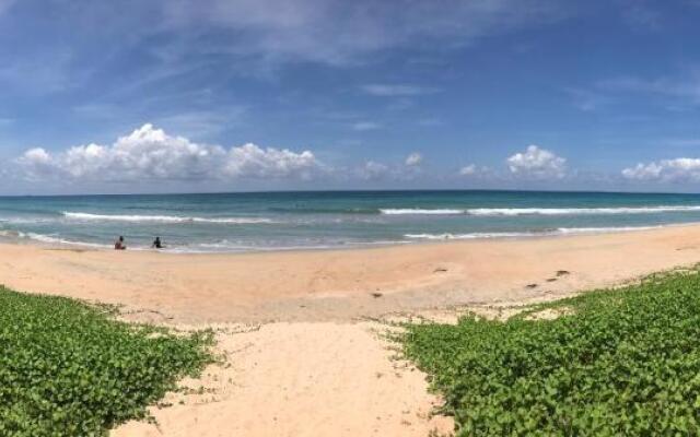 Araliya OceanFront Condos Nilaveli