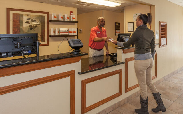 Candlewood Suites Richmond Airport by IHG