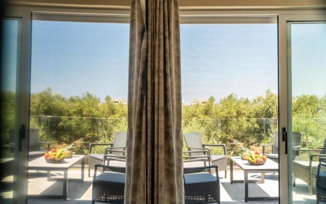 Thomas Villa Hersonissos - Private Pool - Sleeps 6