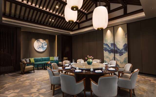 Banyan Tree Anji