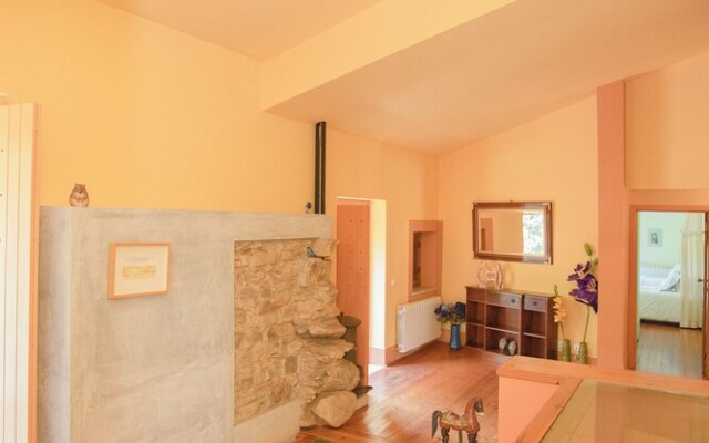 Local 9 - Casa do chapim azul