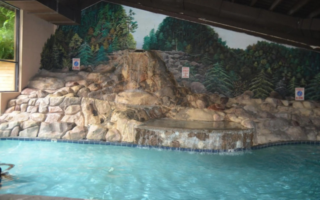 Edgewater Hotel - Gatlinburg