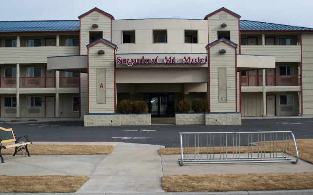 Sugarloaf Mountain Motel