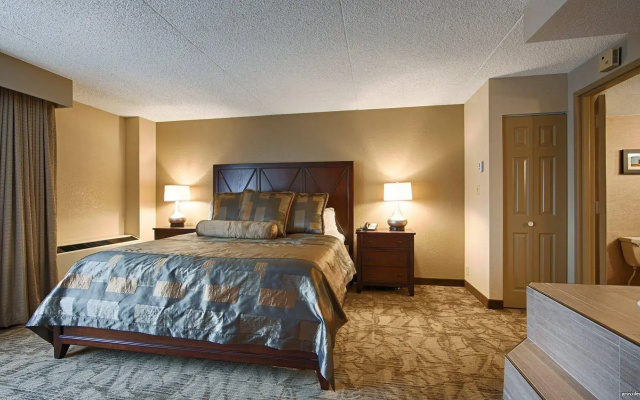 Bismarck Hotel and Conference Center
