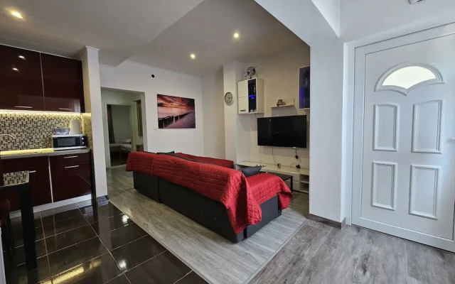 Modern Apartment Nikola in a Quiet Area