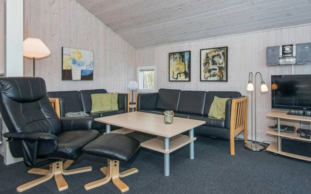 Beautful Holiday Home in Ebeltoft with Sauna