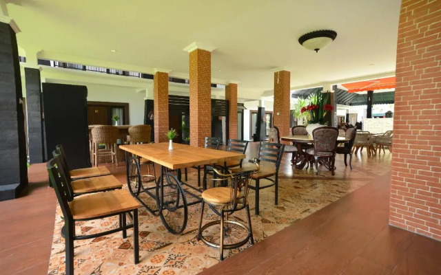 The Edwin Syariah By OYO Rooms
