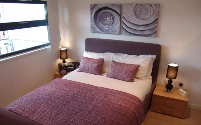 Quay Apartments @ Salford Quays