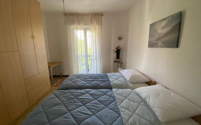 Marconi Lake View Apartment in Baveno
