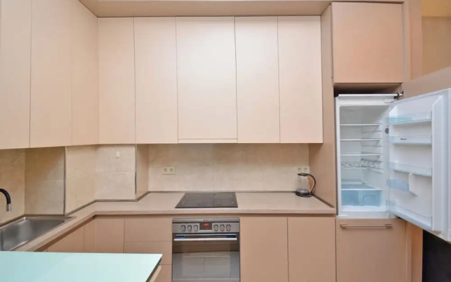 Kajaznuni street apartment on 4 floor