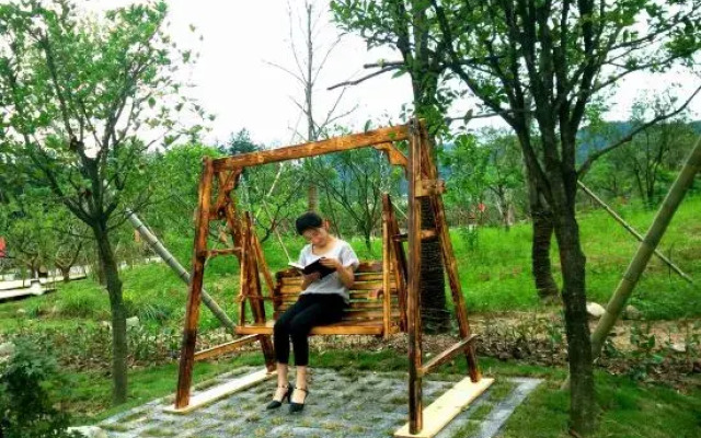 Jixi Jiangnan No.1 Village Muwu Inn