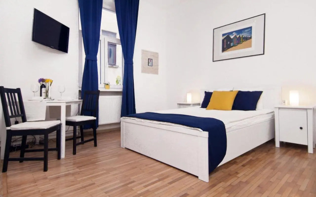 Strada Smârdan Studio
