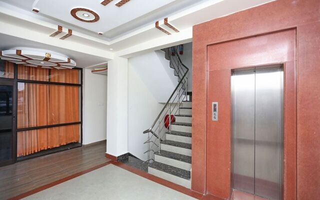 OYO Flagship 6163 Hotel City Palace