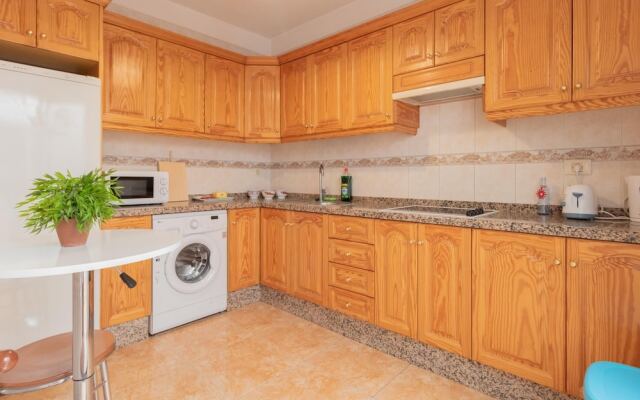 Tree Bedroom Apartament Near Santa Cruz