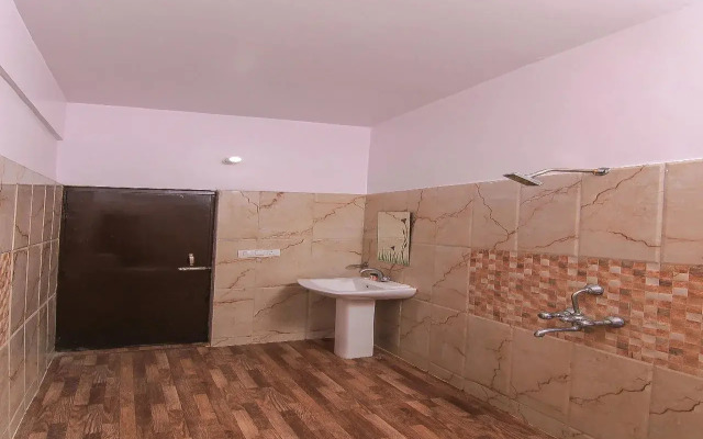 Surya Continental Hotel by OYO Rooms