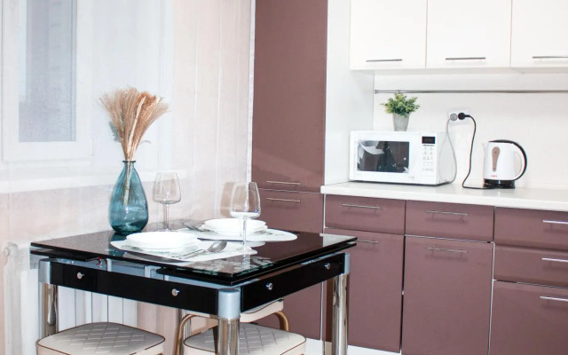 День Ночь апартаменты в микрорайоне Царский 8