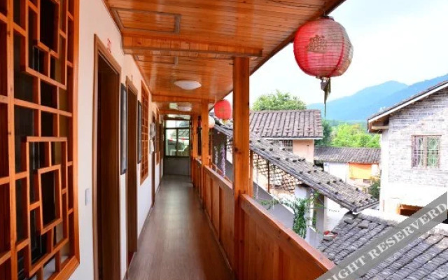 Zaishui Yifang Motel