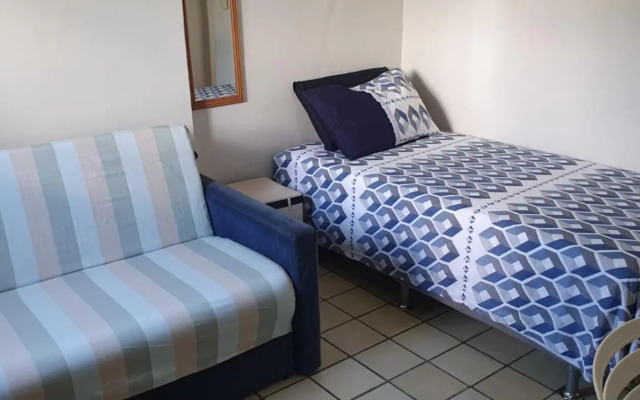 SUITE com BANHEIRO PRIVATIVO e QUARTO DUPLO