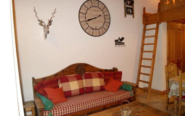 Apartment With 2 Bedrooms in Pralognan-la-vanoise, With Wonderful Moun