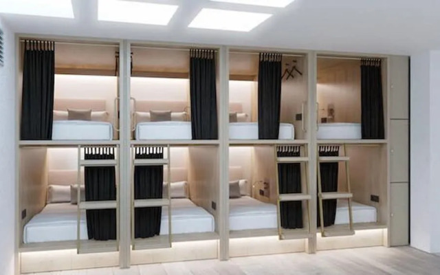 Y Hostel - Albergue Juvenil