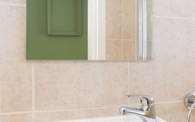 Veeve - Water Gardens