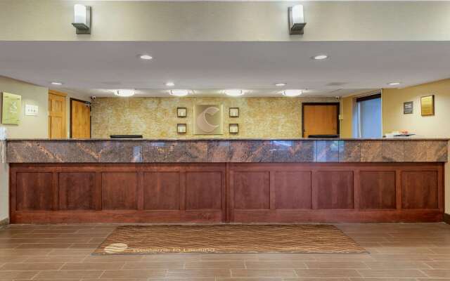 Comfort Inn Lansing West