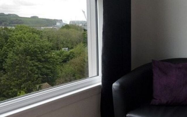 Headlands Guest House