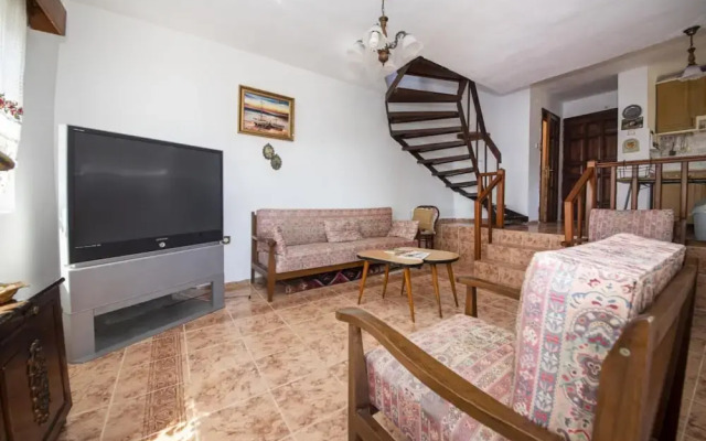 Comfy Villa With Shared Pool and Terrace in Bodrum