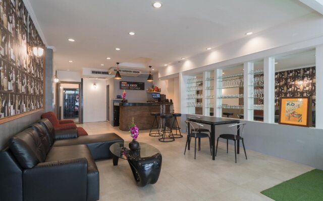 Knock Knock Beach Boutique