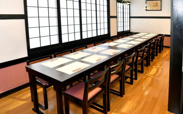 New Commander Hotel Osaka Neyagawa