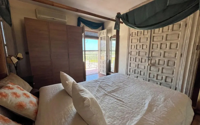 Cd-2102 · Three Bedroom Townhouse