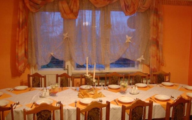 Galant Hotel
