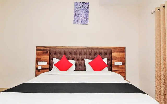 Sri Surabhi Luxurious Rooms