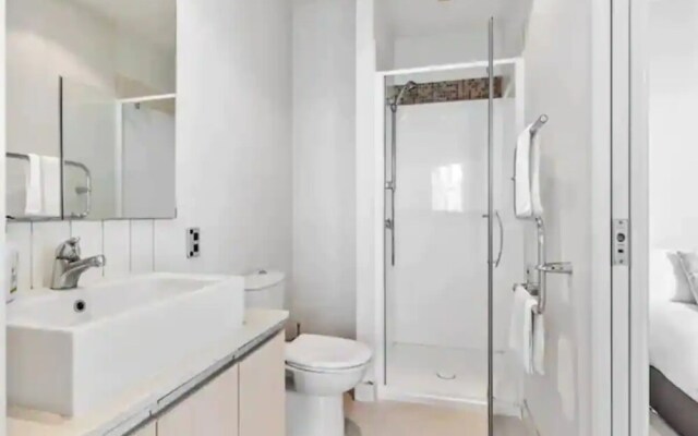 Lovely And Cozy Apartment - Parking, Pool And Gym!