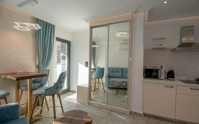 Lazar Lux Suites - Ammoudara
