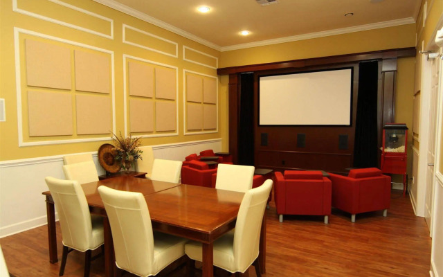 Oakwood Raleigh Brier Creek