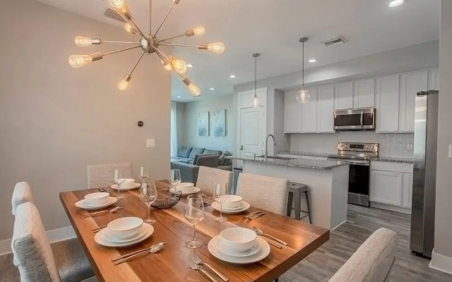 Luxury Pool Home Golf Cart