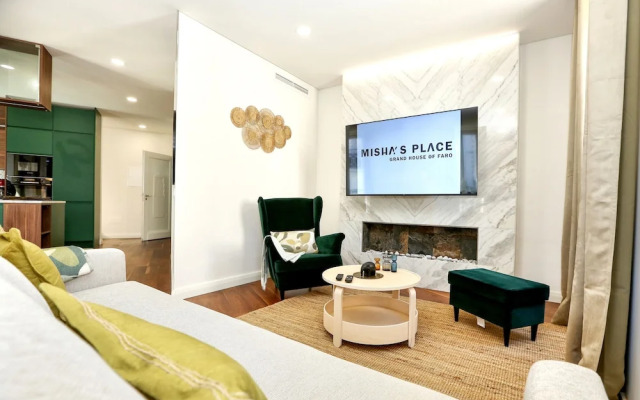 Green Essence Duplex in Faro by Misha s Place