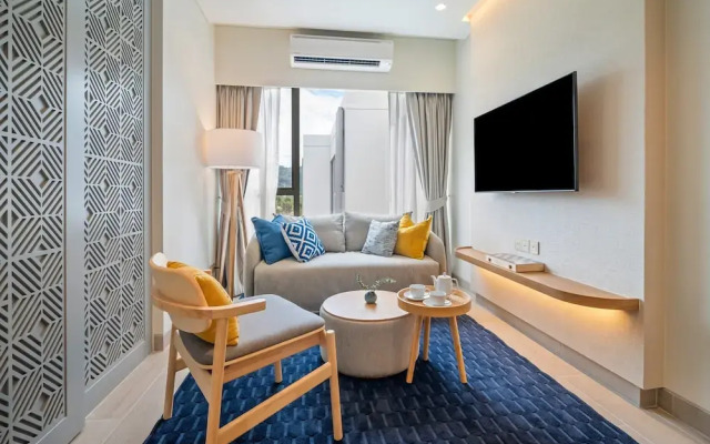 Laguna Lakeside Residences