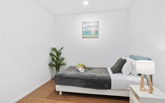 Peninsular Residences Gold Coast – Guest Rooms – Gold Coast