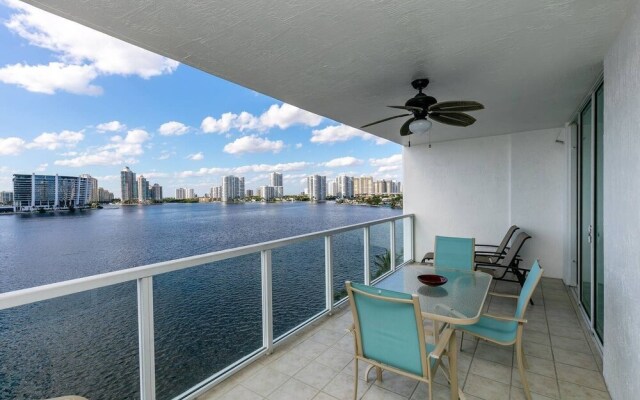 Le Marina Bay 707 by Go Florida Condo, Sunny Isles.
