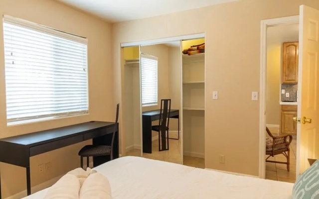 Cozy 2-bedroom in East Palo Alto