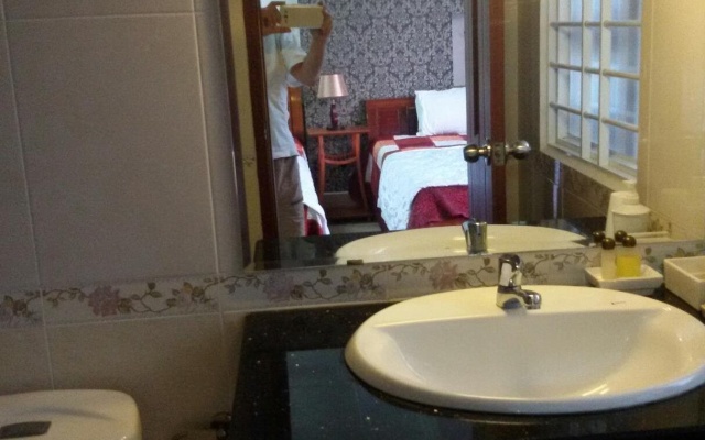Sakura Hotel – Bathroom – Vung Tau