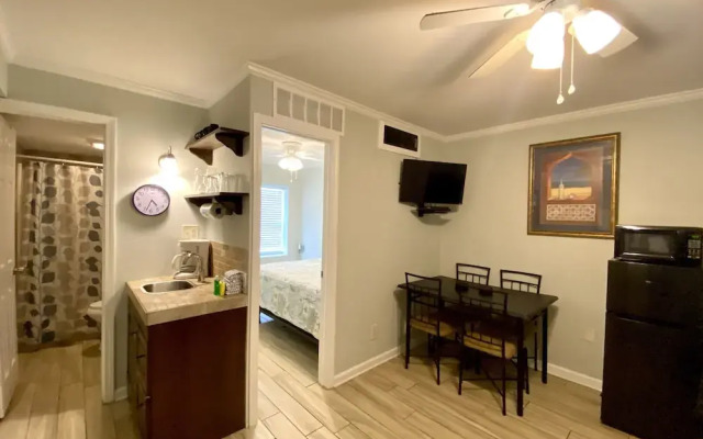 Beachview Condominiums by ALBVR